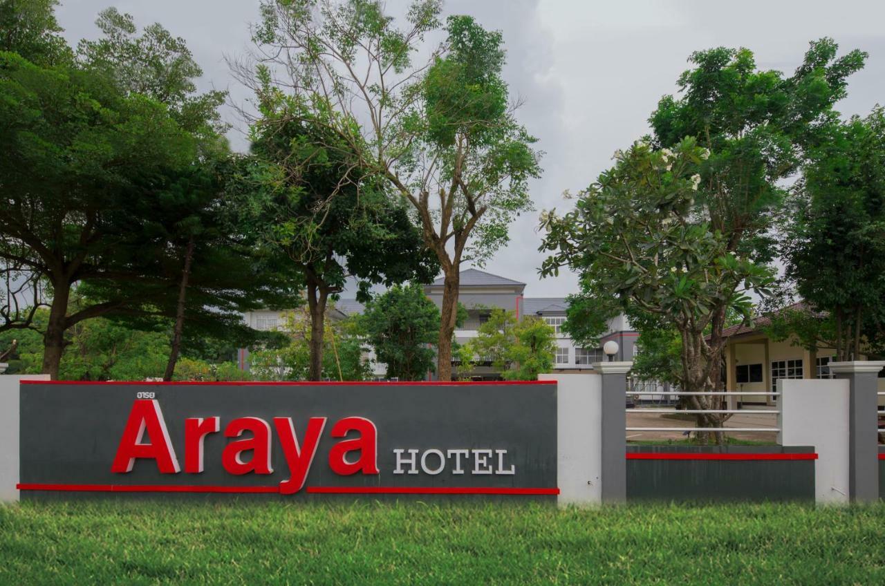 Araya Hotel Uttaradit Eksteriør billede